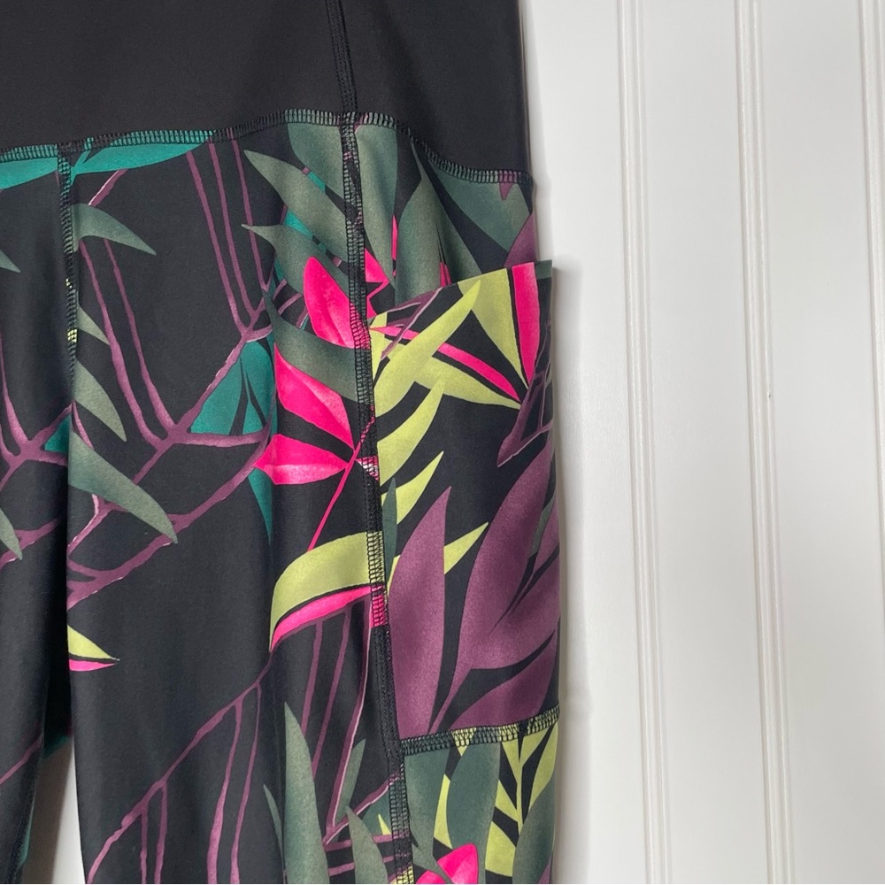 Xersion Tropical Print 7/8 Ankle Leggings - Picture 4 of 8